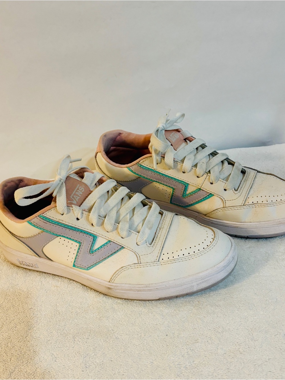 Vans Women's Cream Sneakers with Pink, Pure & Teal Accent